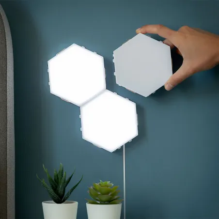 Комплект модульных магнитных и сенсорных светодиодных панелей Tilight InnovaGoods (3 штуки)